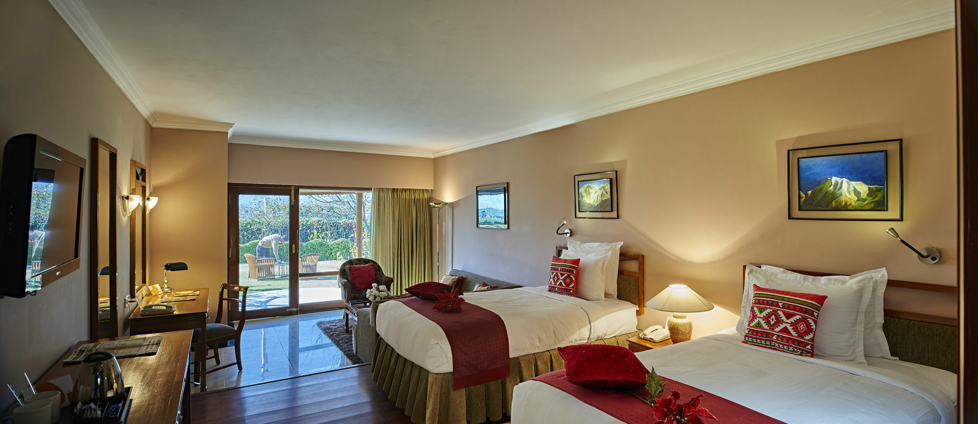 Club Mahindra White Meadows Hotell Manāli Exteriör bild